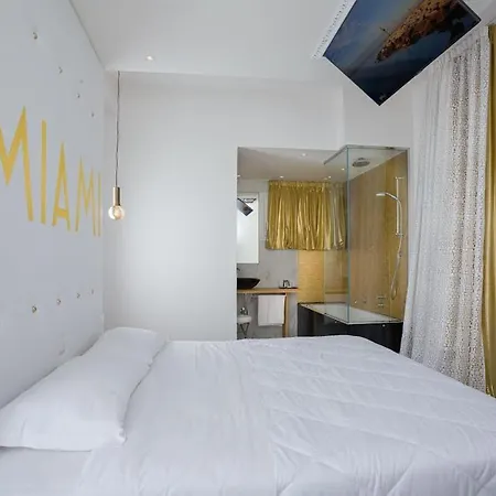 Miami 4*