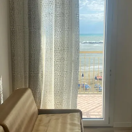 Miami Hotel