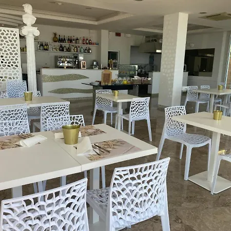 Ξενοδοχείο Miami 4*